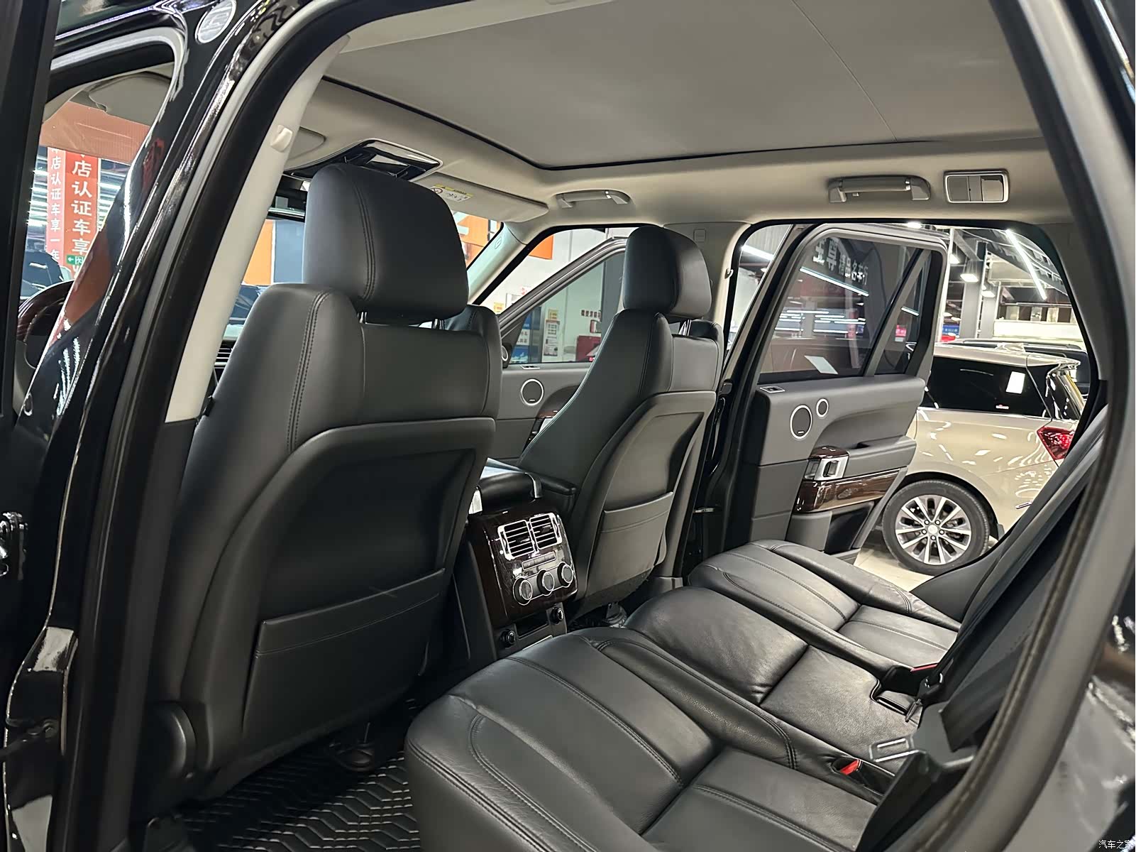 Land Rover Range Rover, 2016 8