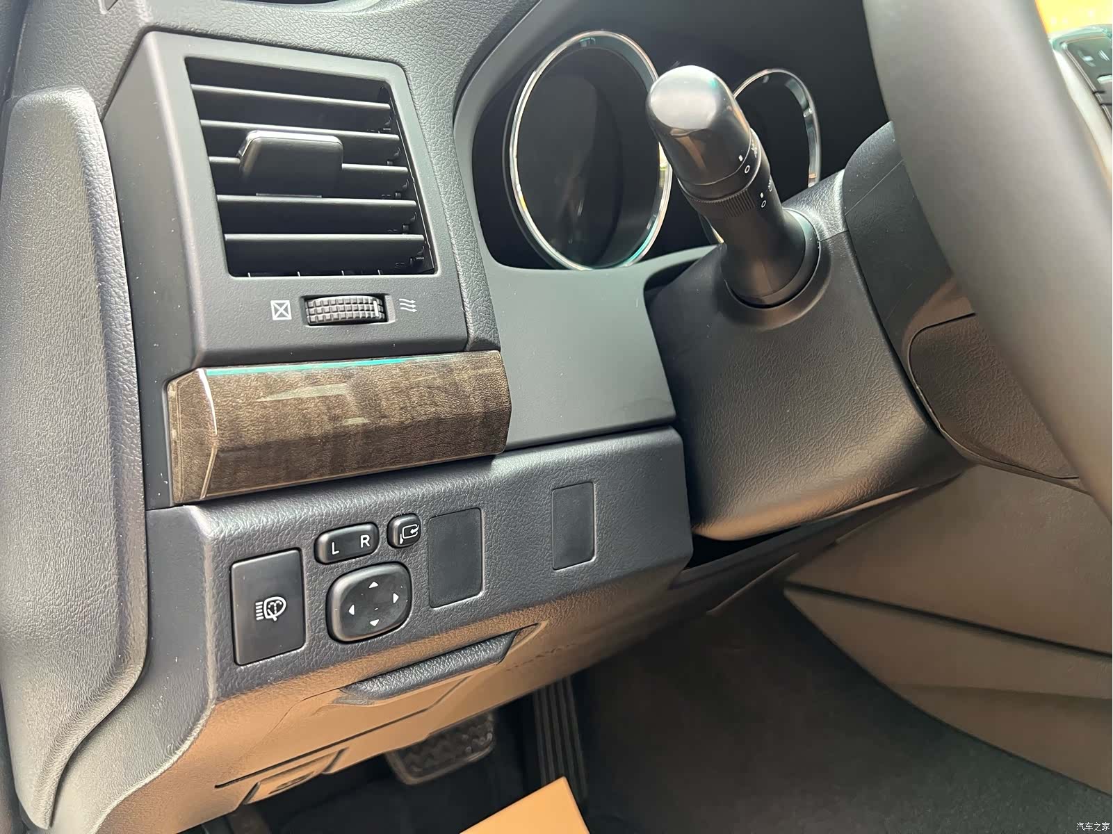 Toyota 2.5V, 2014 12