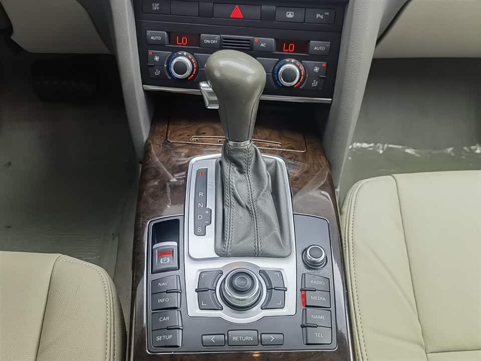 Audi A6L Audi A6L