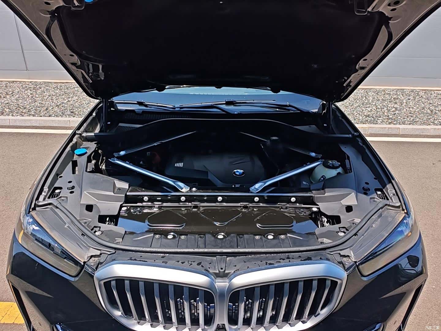 BMW X5, 2025 8