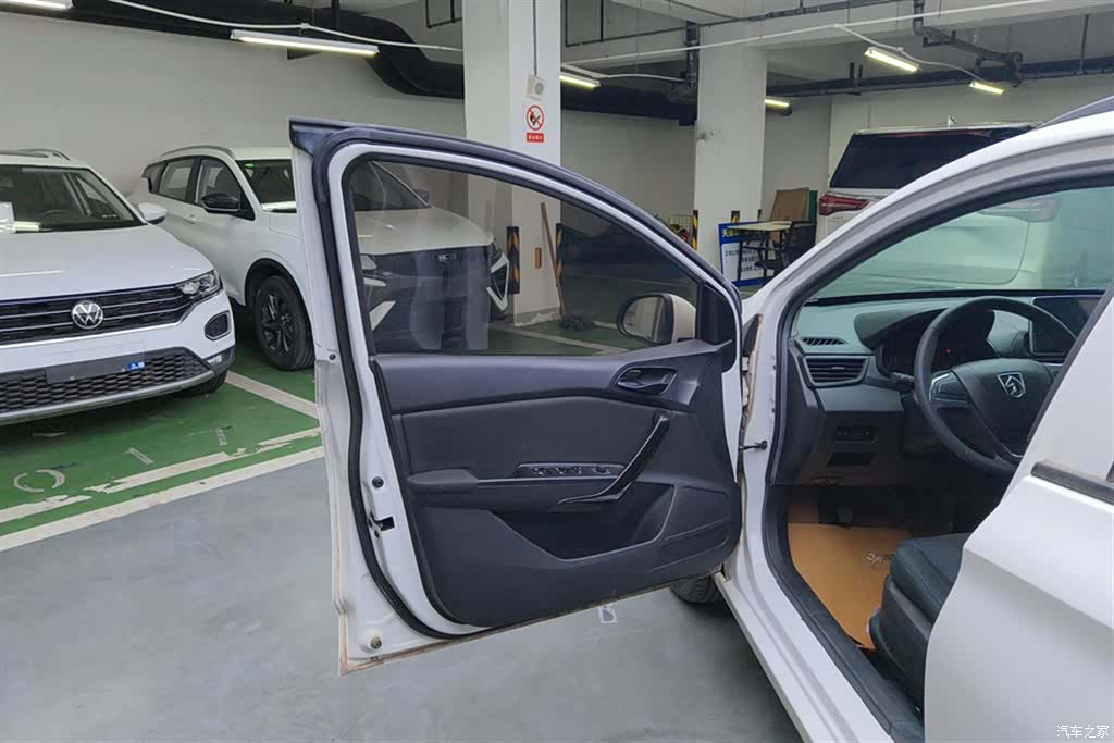 Wuling 310, 2021 7