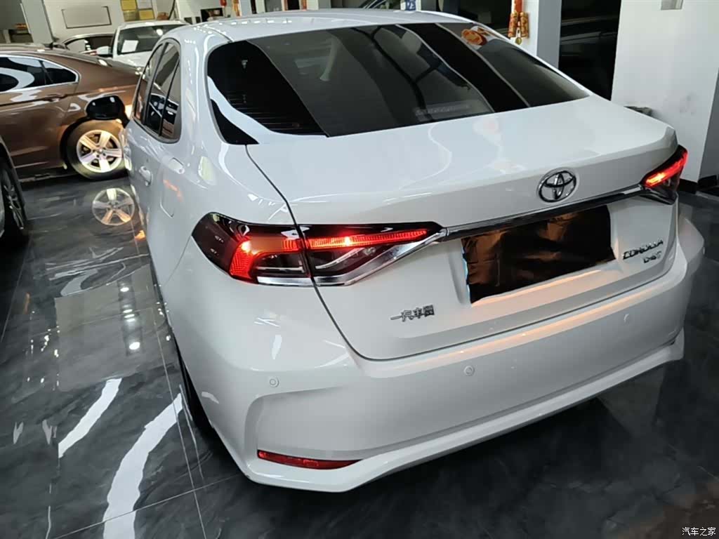 Toyota Corolla, 2021 все фото