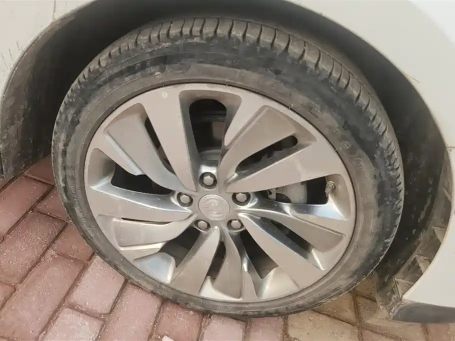 Buick Slightly blue 6