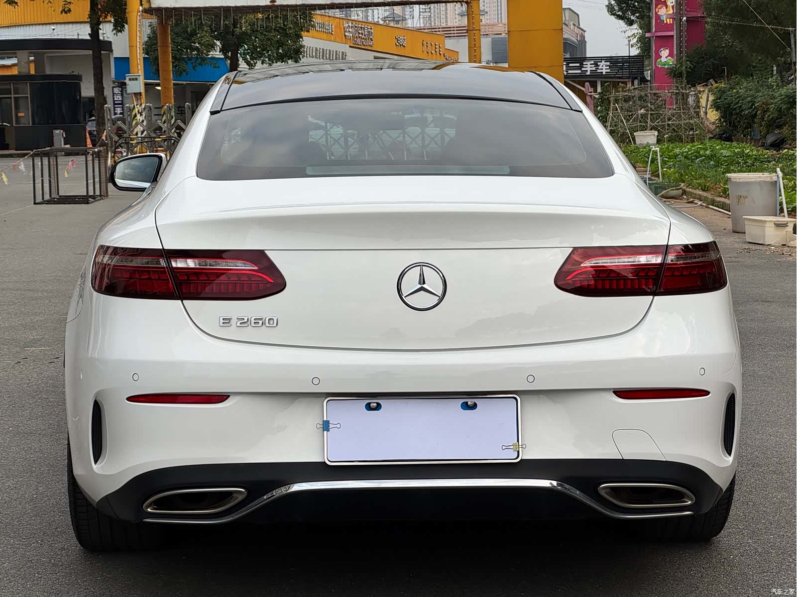 Mercedes-Benz E-Class, 2023 10
