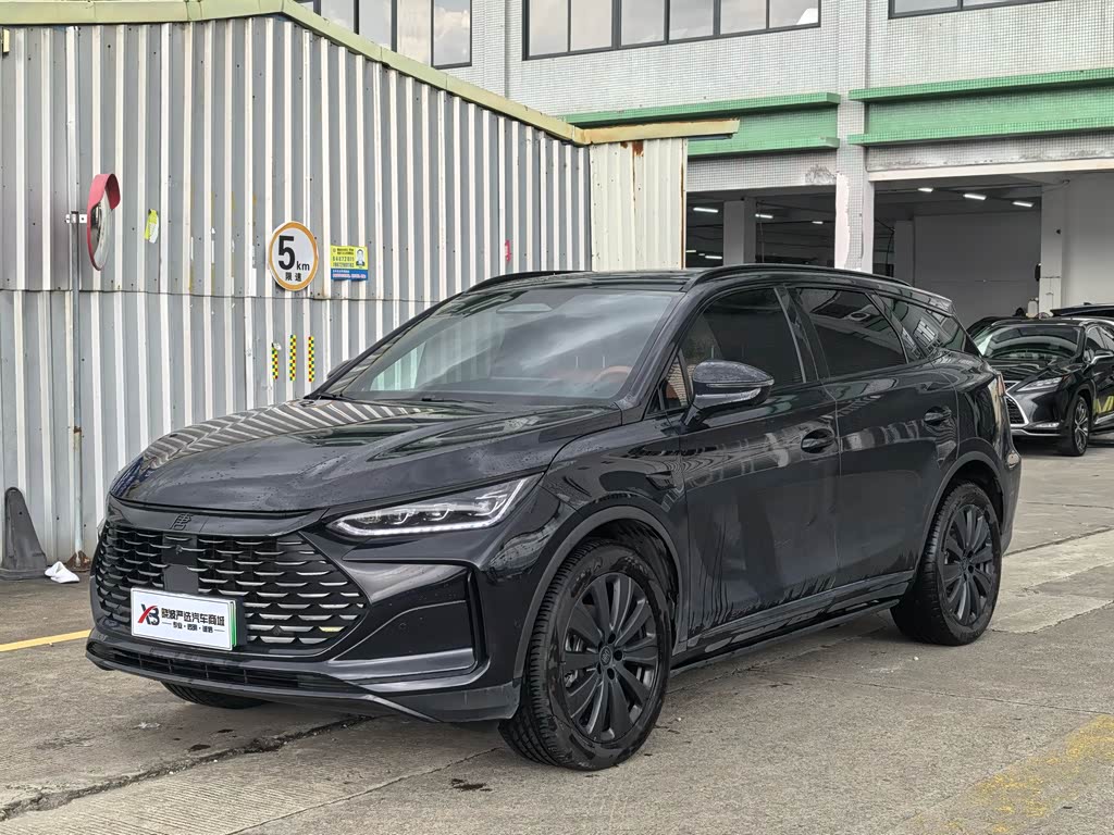 BYD Tang NEV