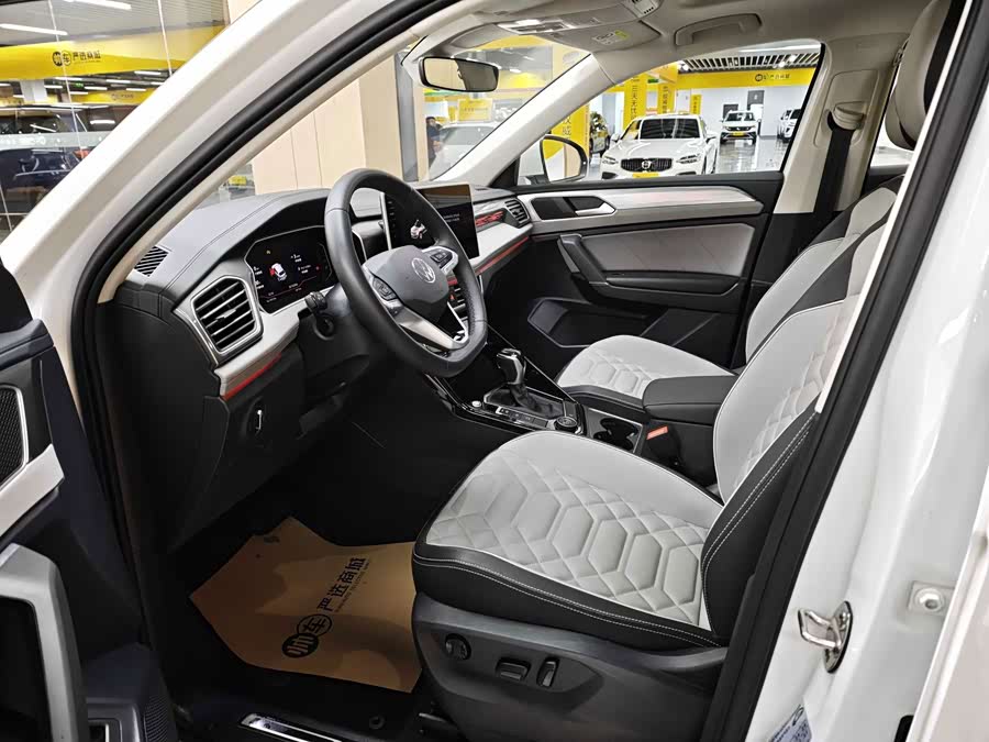 Volkswagen Tayron 2023, фото 10