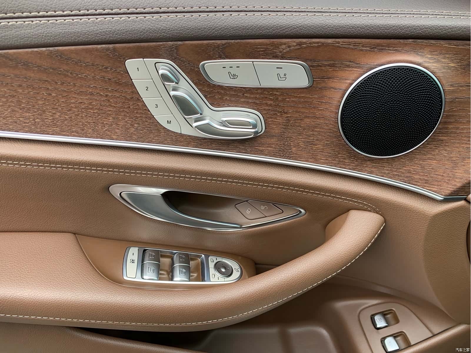 Mercedes-Benz E-Class, 2022 22