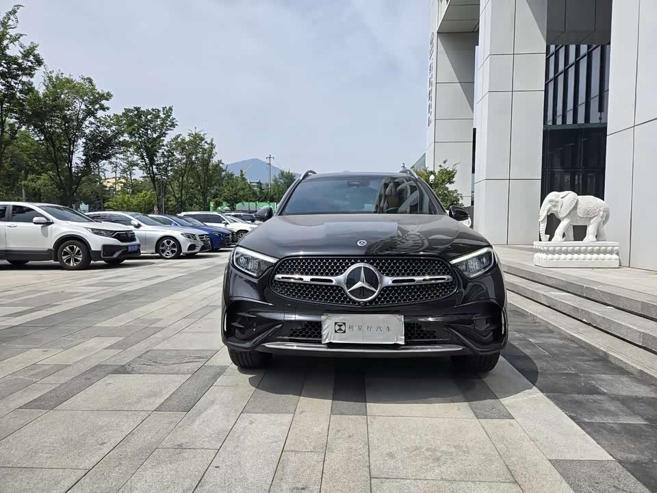 Mercedes-Benz GLC Mercedes-Benz GLC