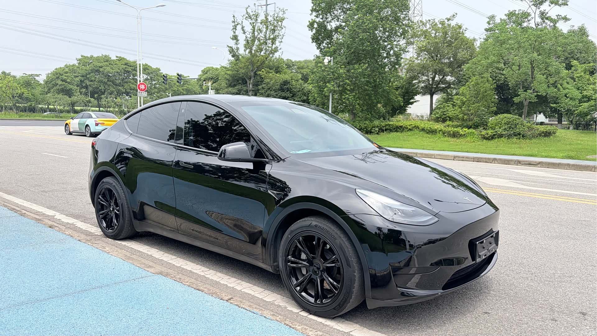 Tesla Model Y, 2023 3