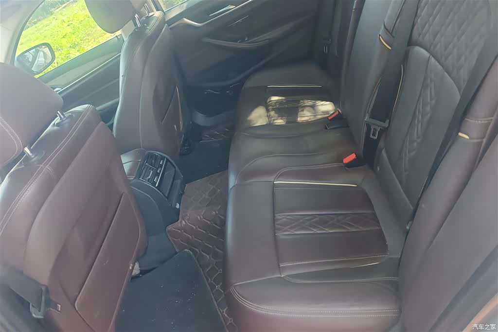 BMW 5 Series, 2018 11