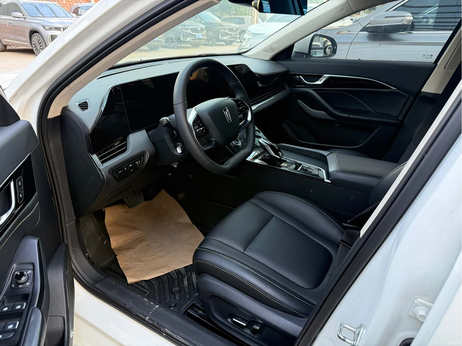 Bestune B70, 2022 4