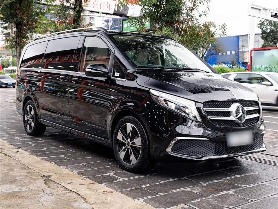 Mercedes-Benz V-class