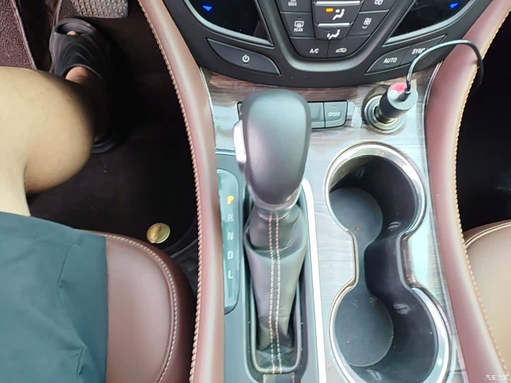 Buick Envision Plus, 2017 14