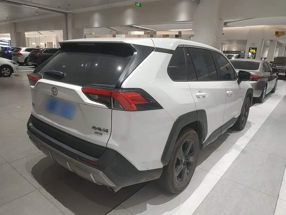 Toyota RAV4 Rongfang