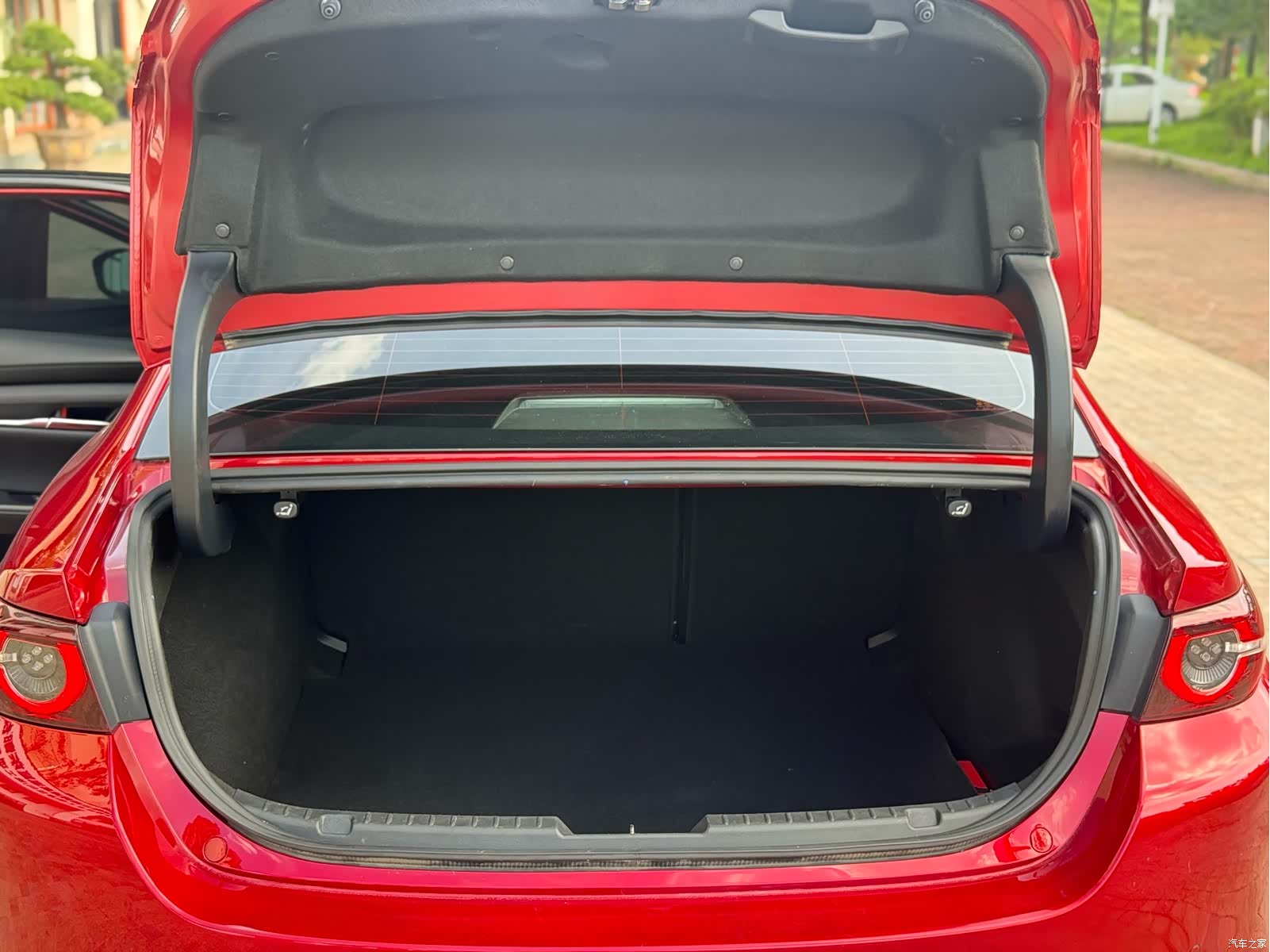 Mazda Mazda3, 2024 17