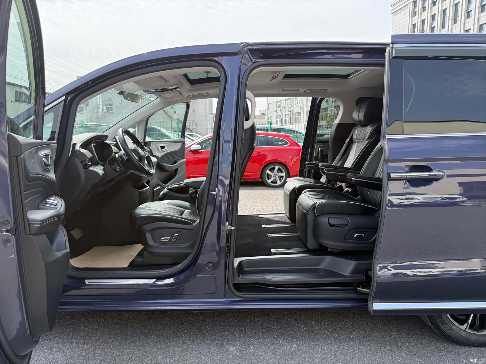 Roewe iMAX8, 2023 15