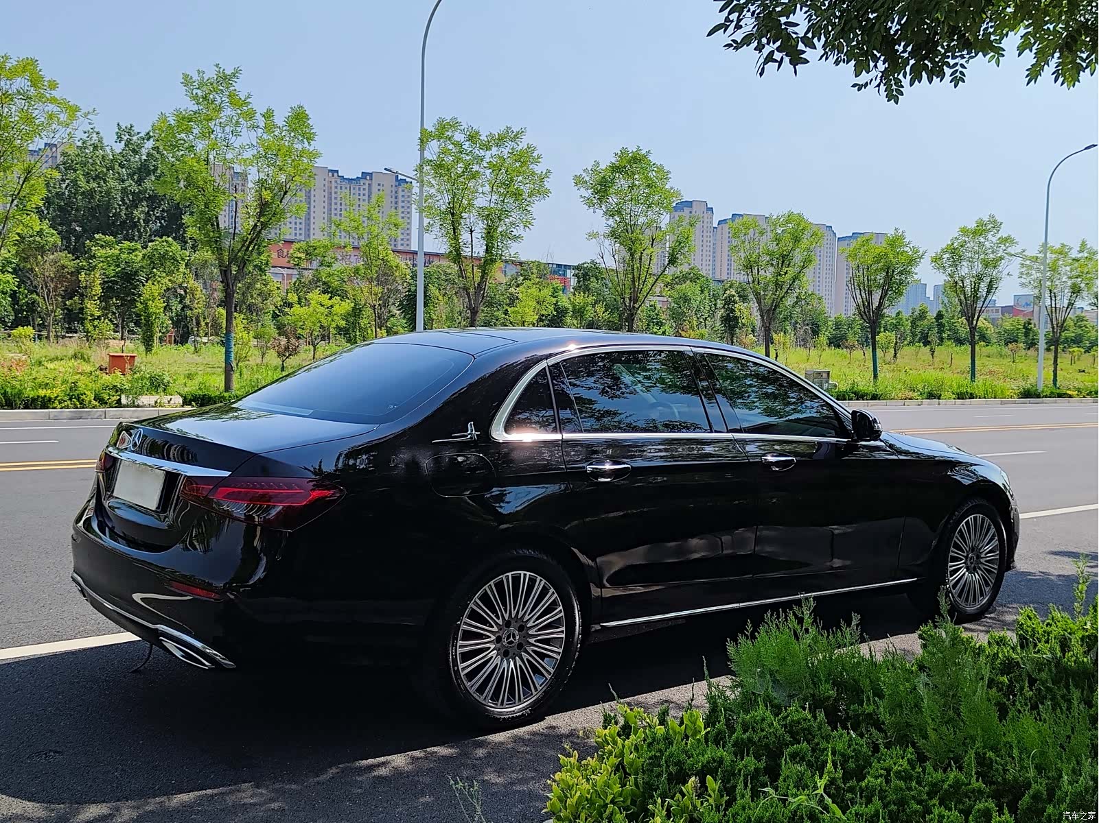 Mercedes-Benz E-Class, 2023 33