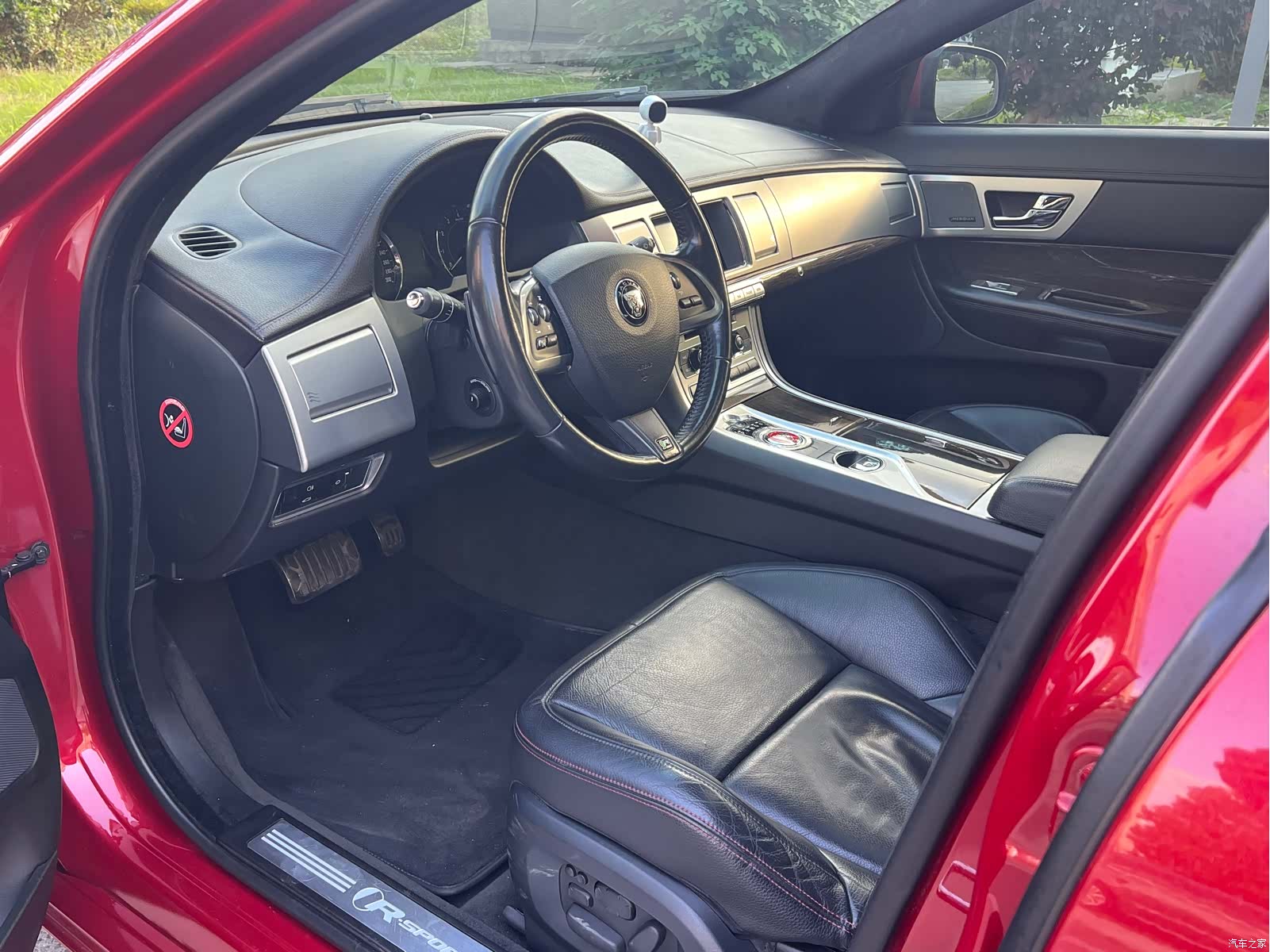 Jaguar XF, 2014 11