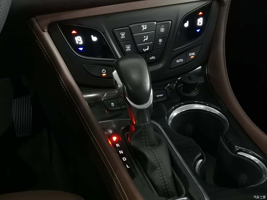 Buick Envision Plus, 2018 13