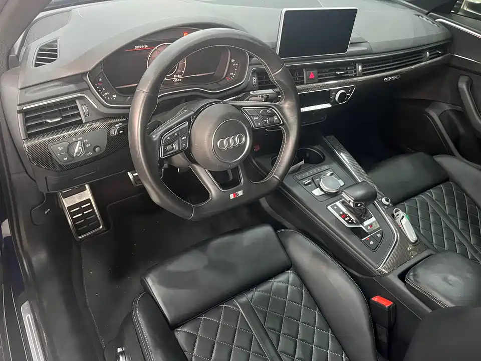 Audi S4
