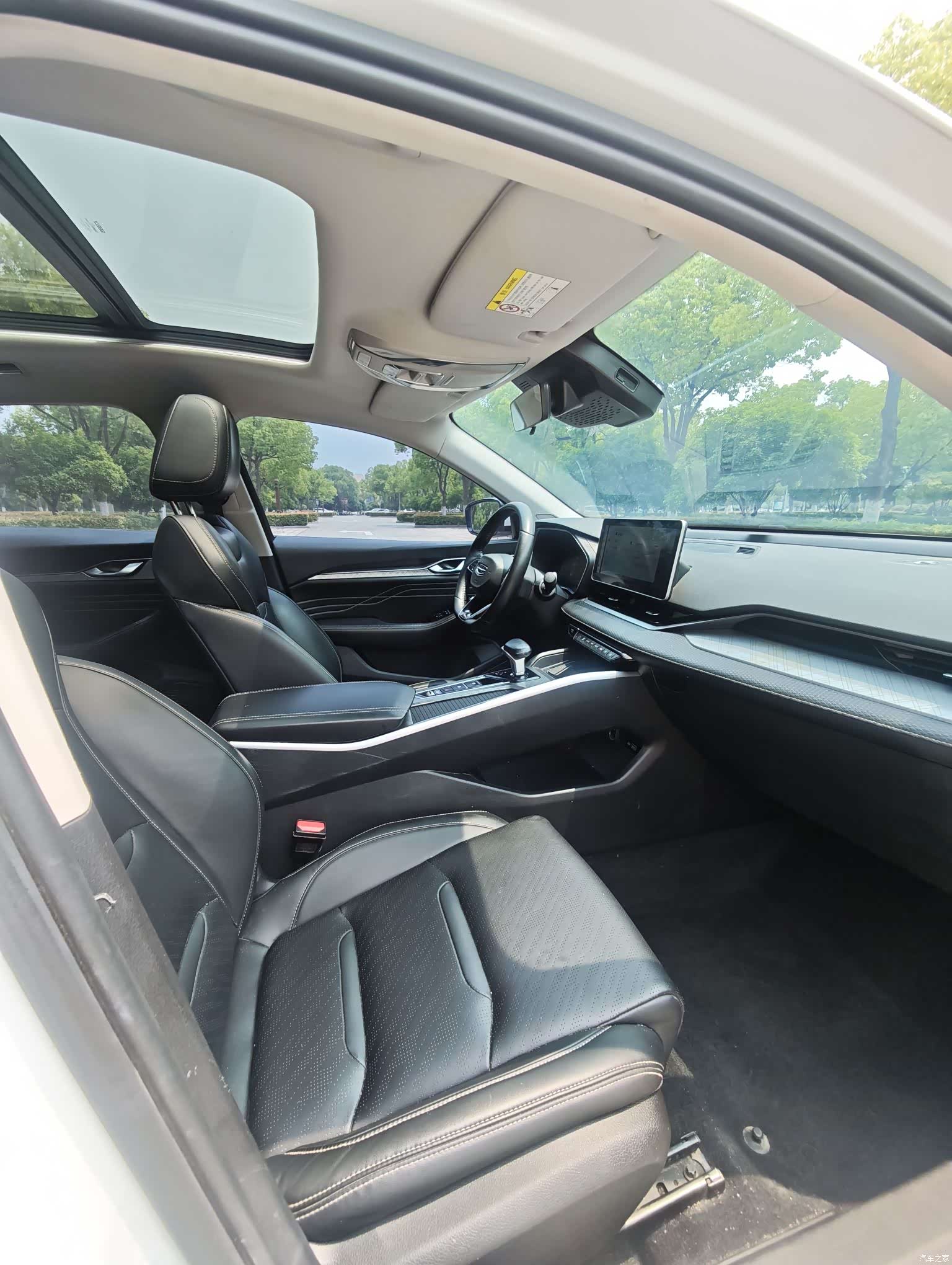 Geely Preface, 2022 15
