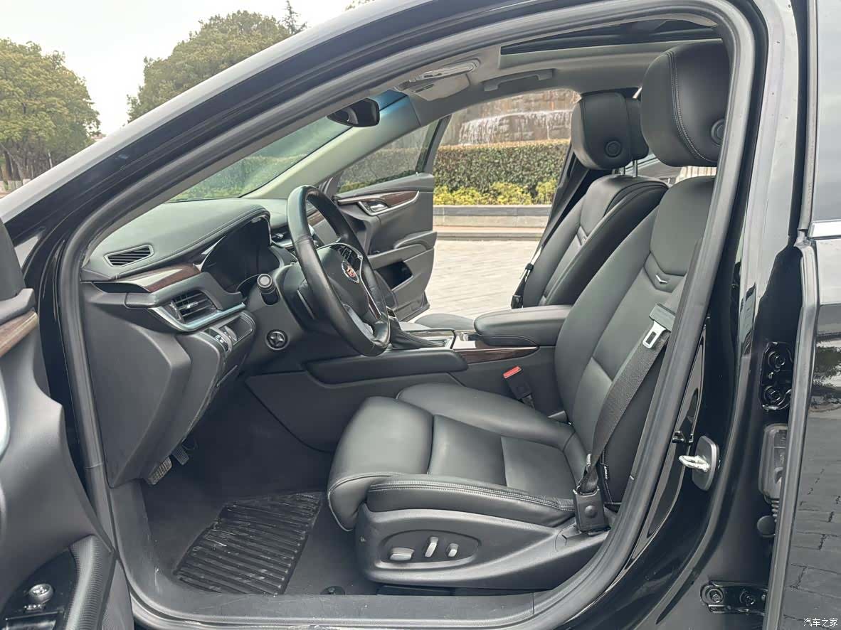 Cadillac XTS, 2014 10