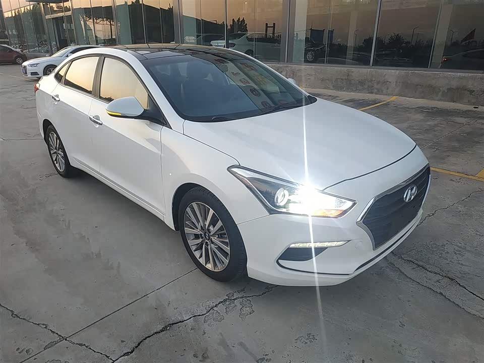 Hyundai Name picture