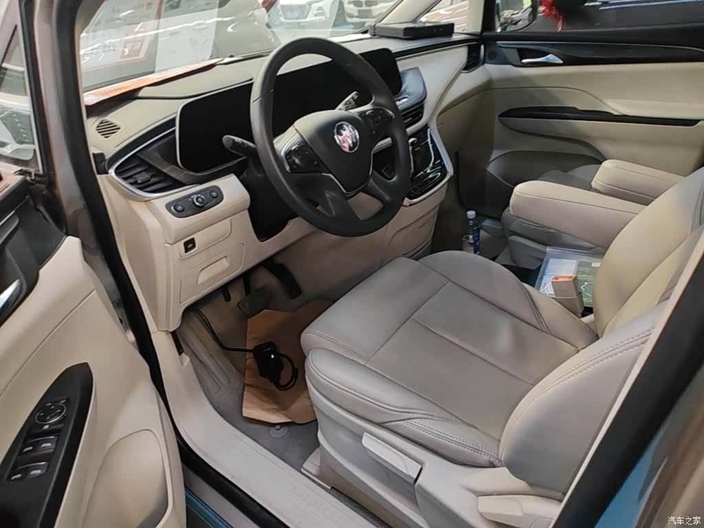 Buick GL8, 2023 11
