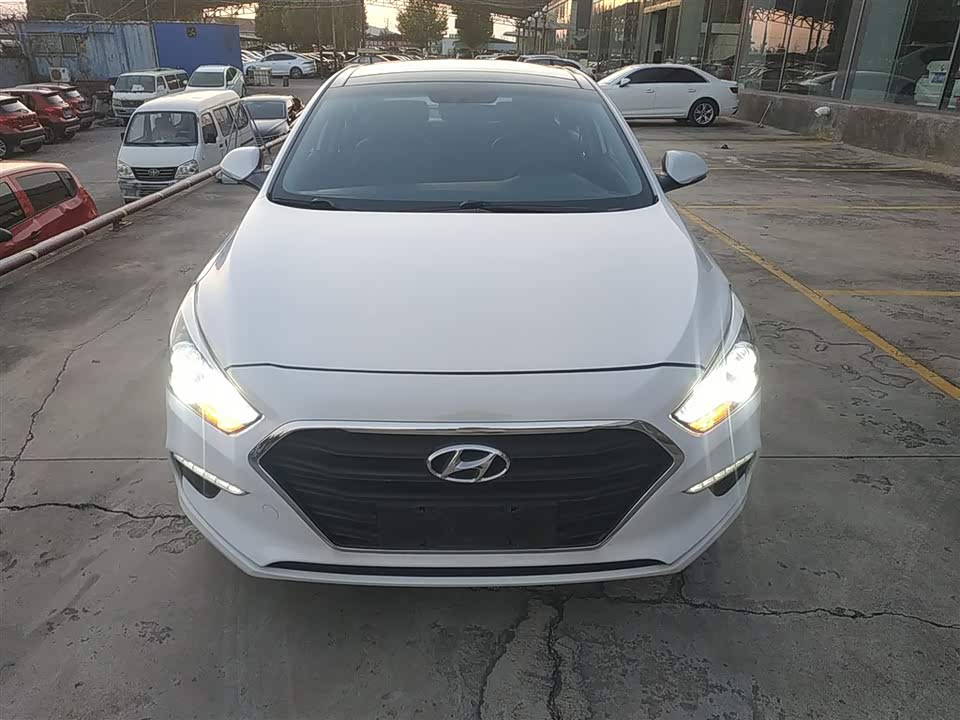Hyundai Name picture