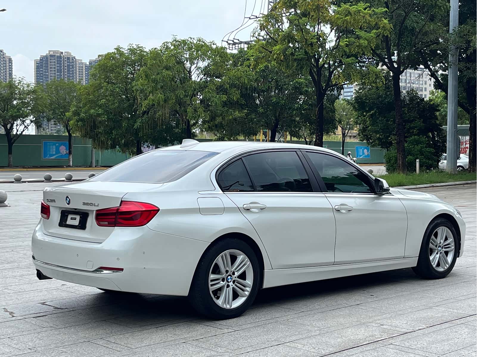 BMW 3 Series, 2017 12