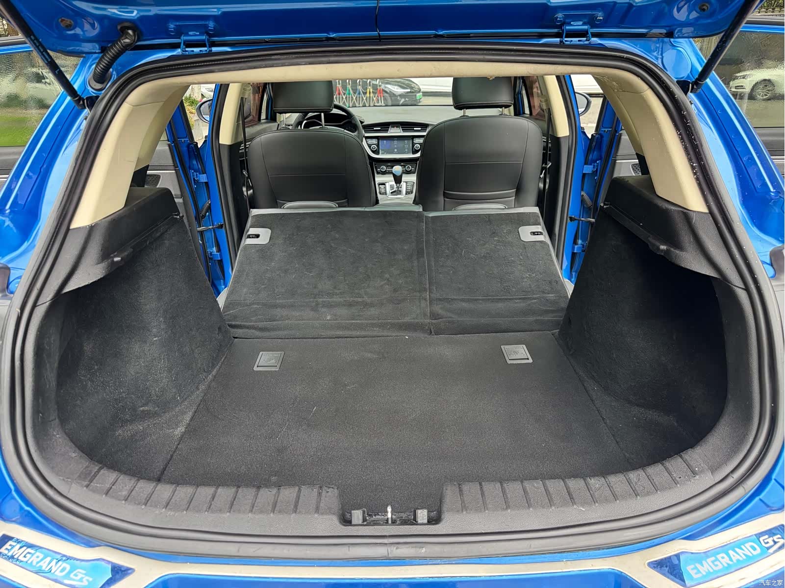 Geely Emgrand, 2017 15
