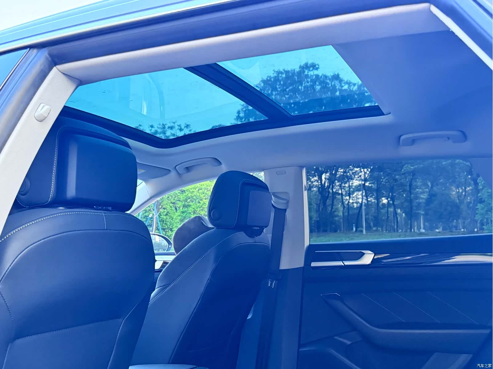 Volkswagen CC, 2021 23