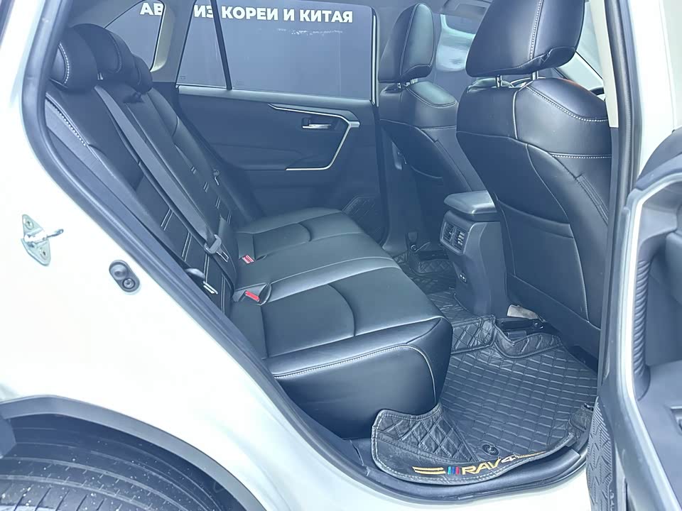 Toyota RAV4 Rongfang