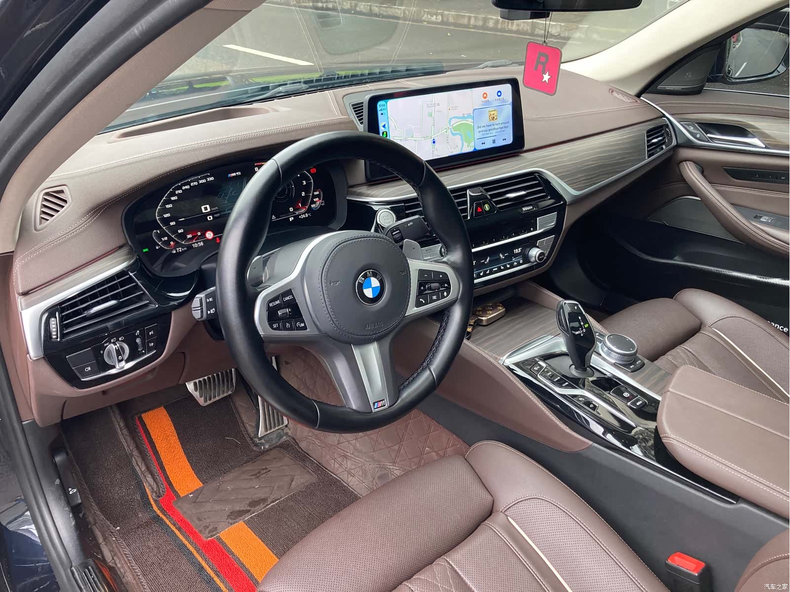 BMW 5 Series, 2021 все фото