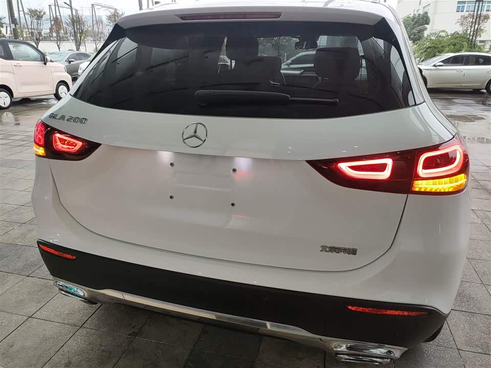Mercedes-Benz GLA