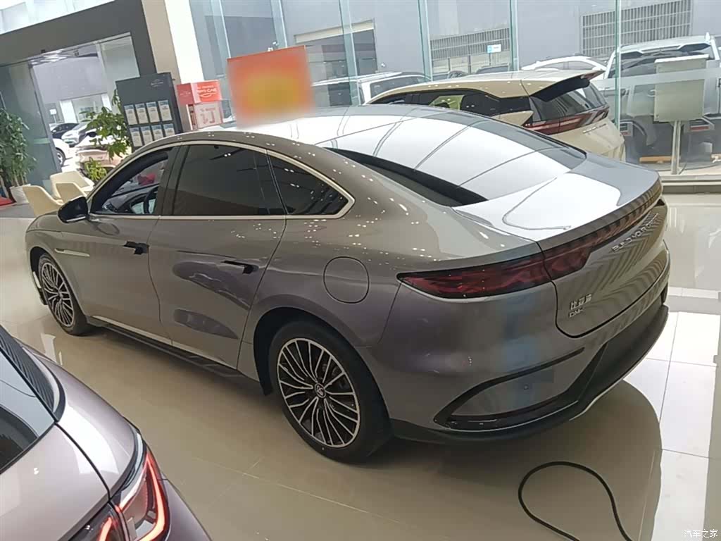 BYD Han, 2023 все фото