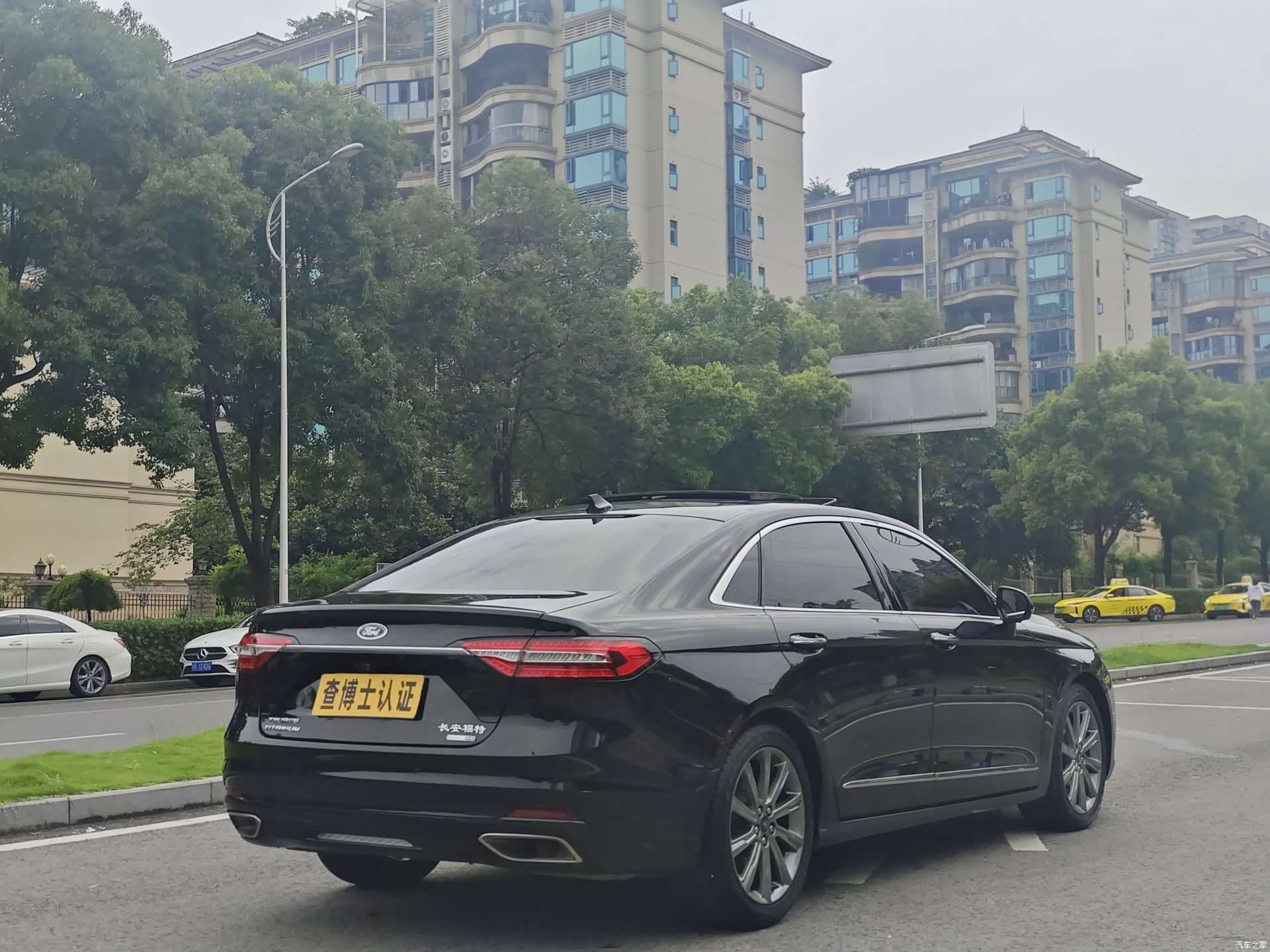 Ford Taurus, 2020 7
