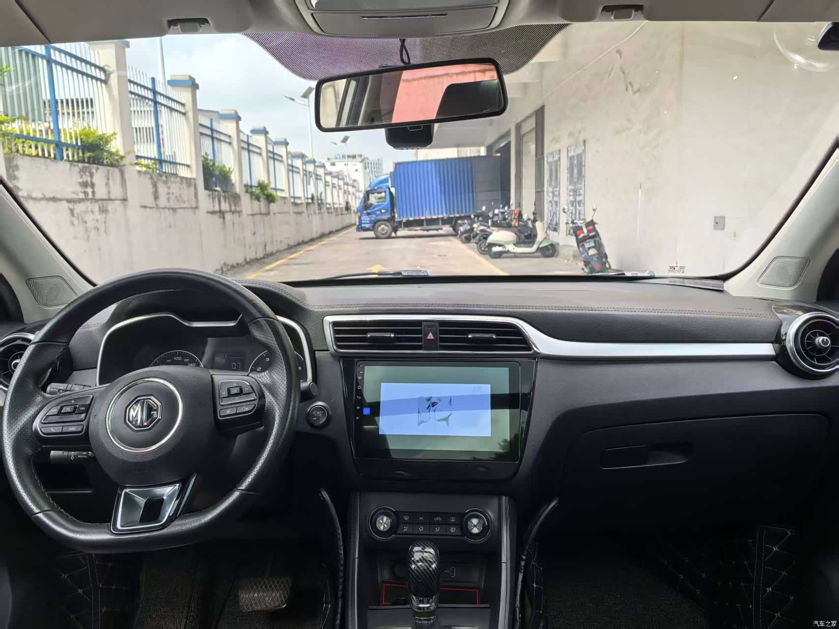 MG ZS, 2018 8