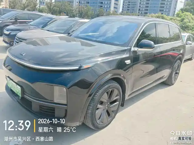 Li Auto L9 2023 — купить из Китая под заказ