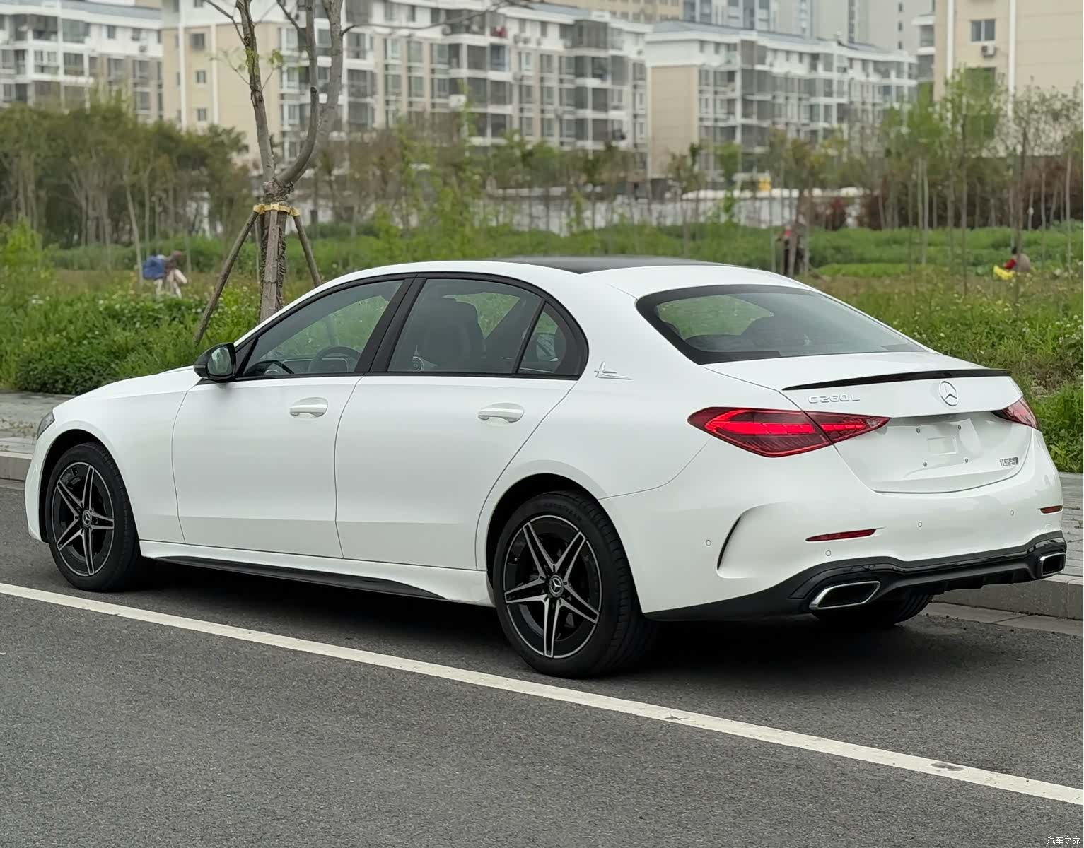 Mercedes-Benz C-Class, 2024 14