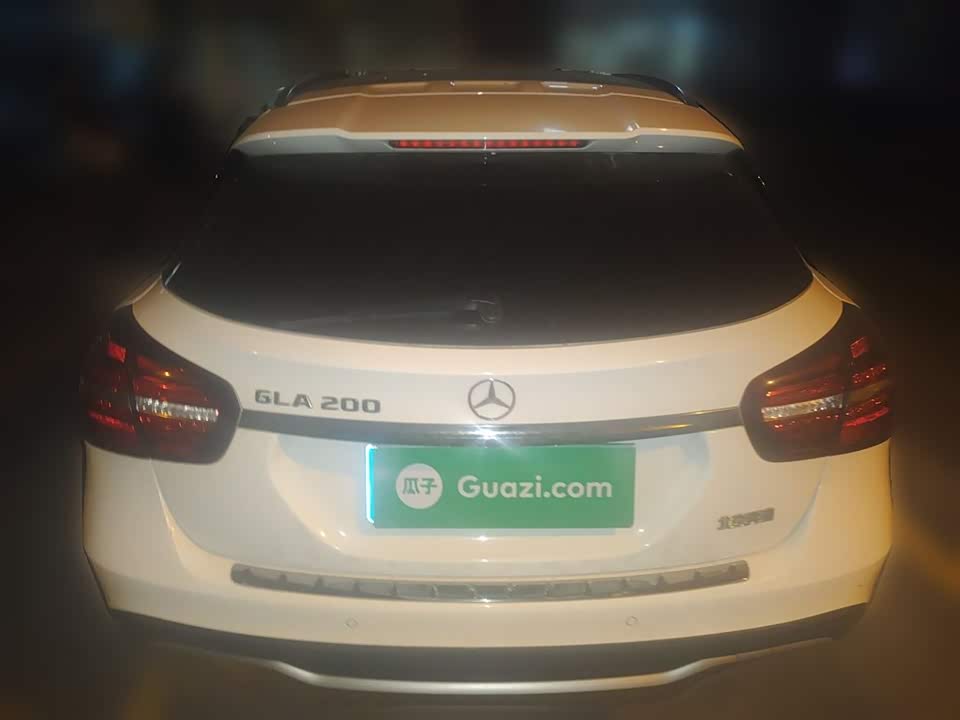 Mercedes-Benz GLA