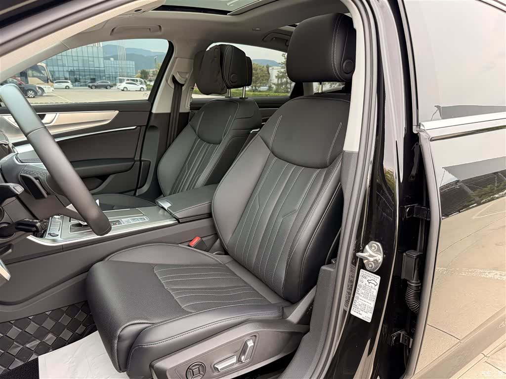 Audi A6L, 2025 6