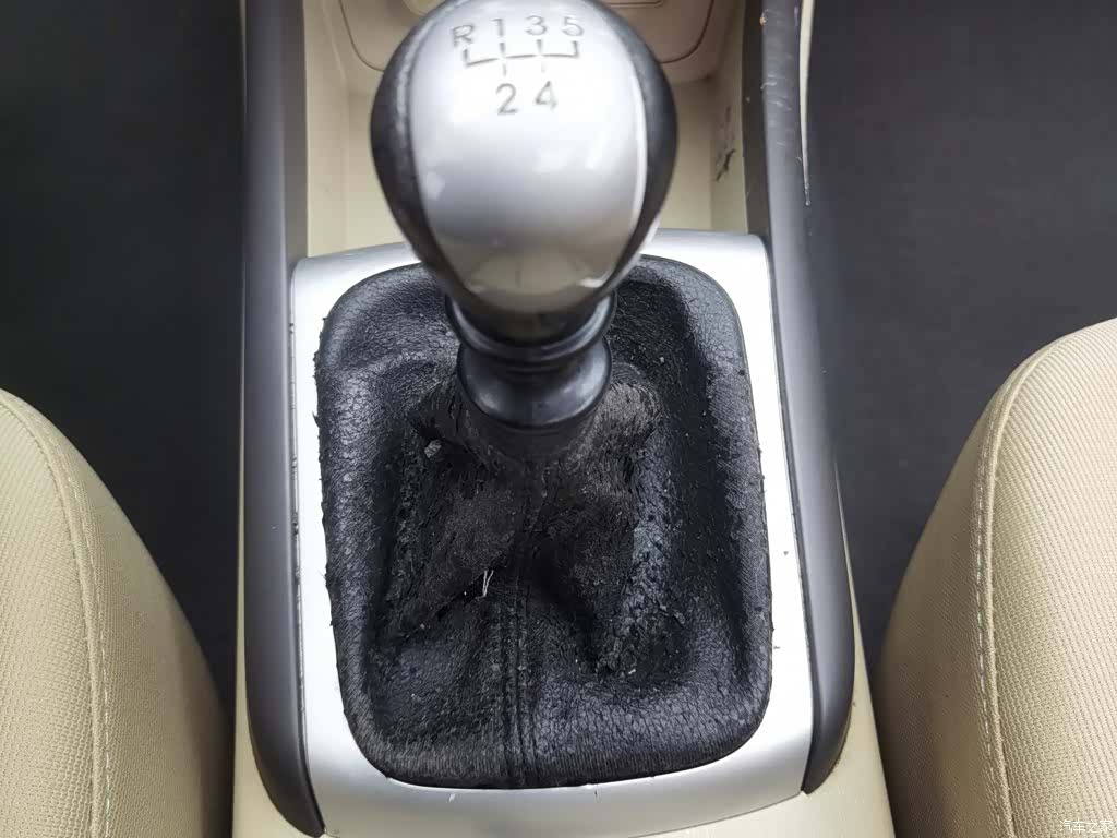 Hyundai GLS, 2010 13