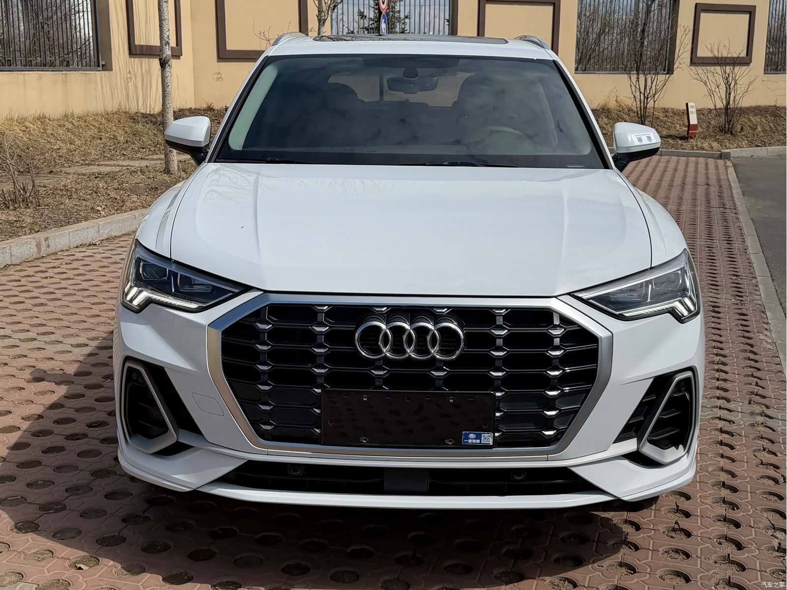 Audi Q3, 2022 3