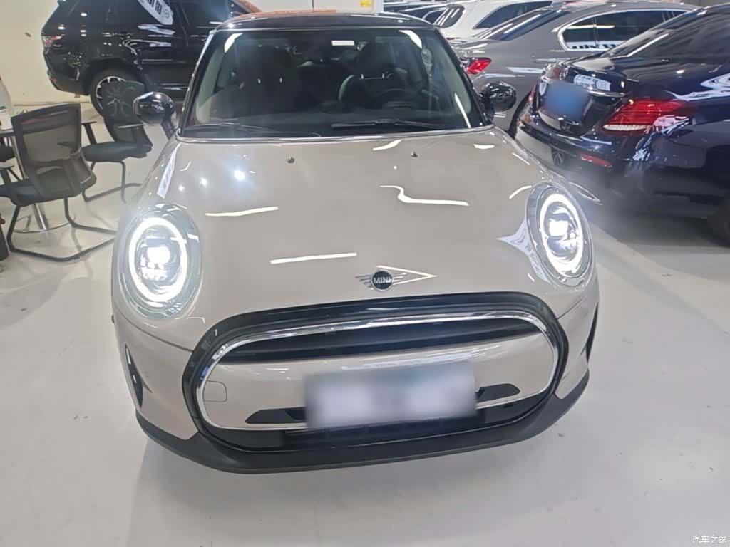 Mini Cooper, 2024 3