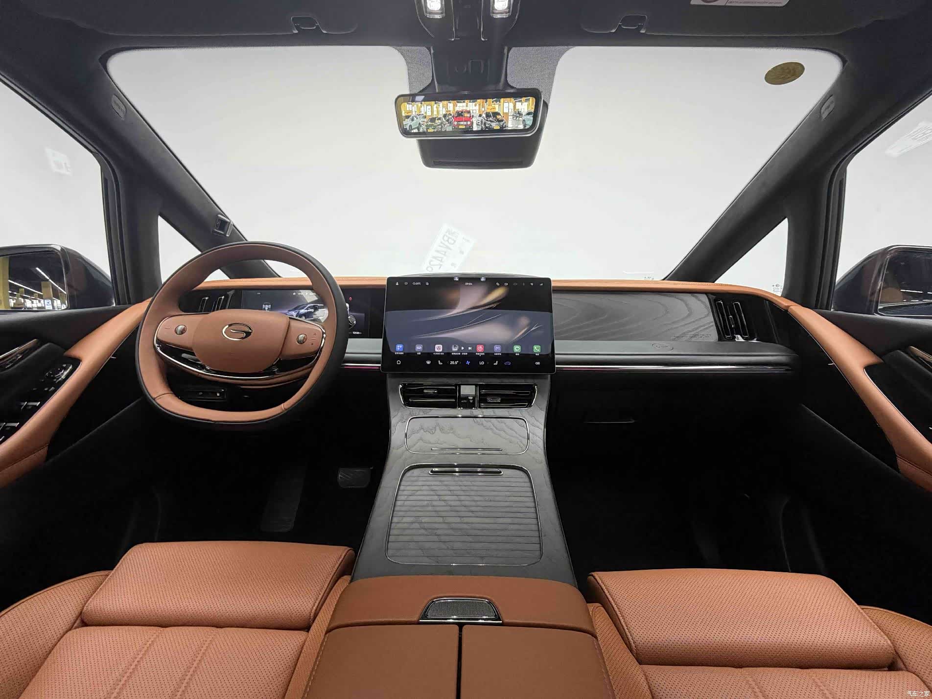 Trumpchi M8, 2025 17