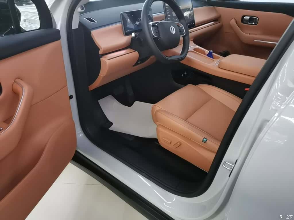 Leapmotor C10, 2025 16