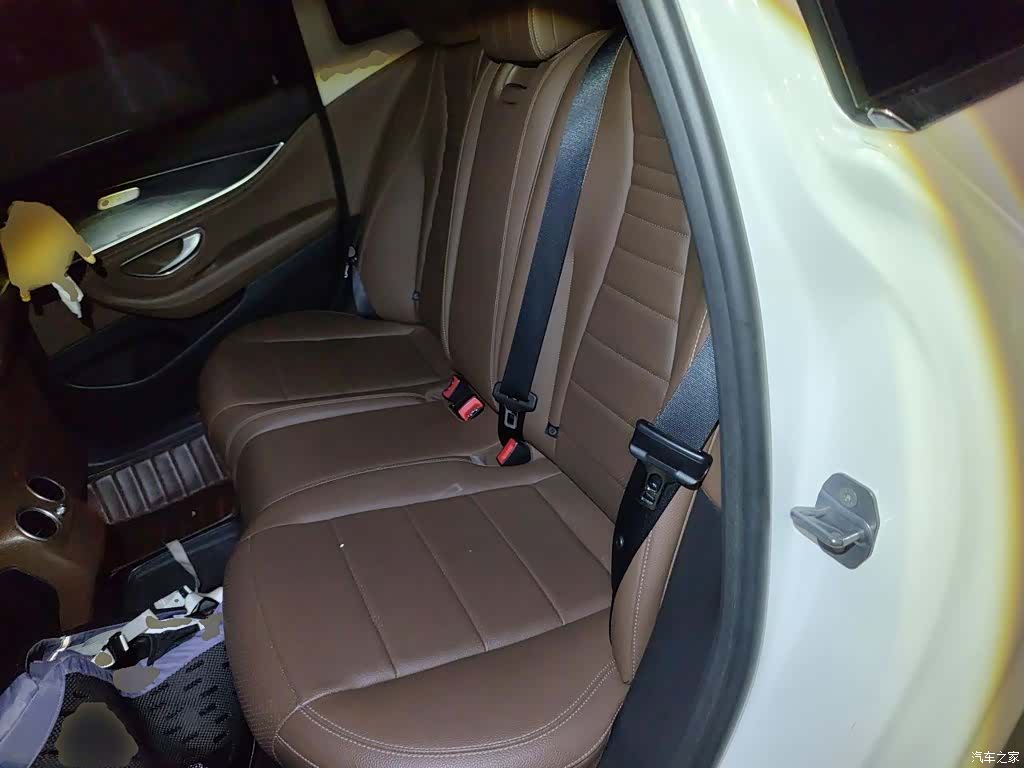 Mercedes-Benz E-Class, 2019 18