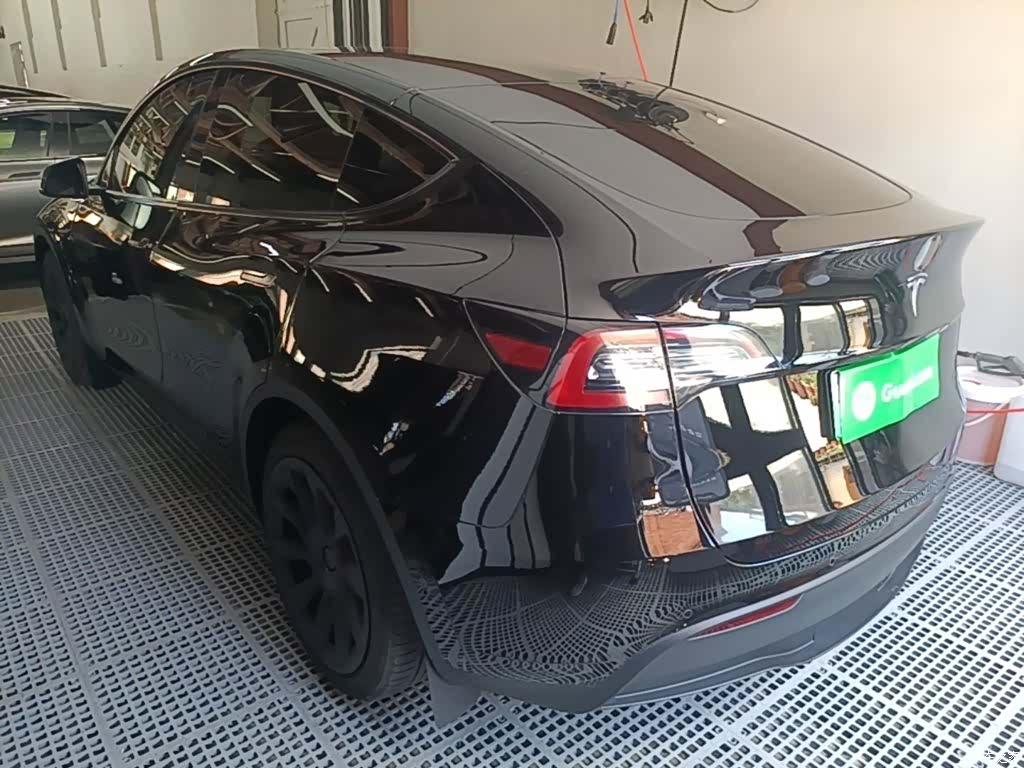 Tesla Model Y, 2022 все фото