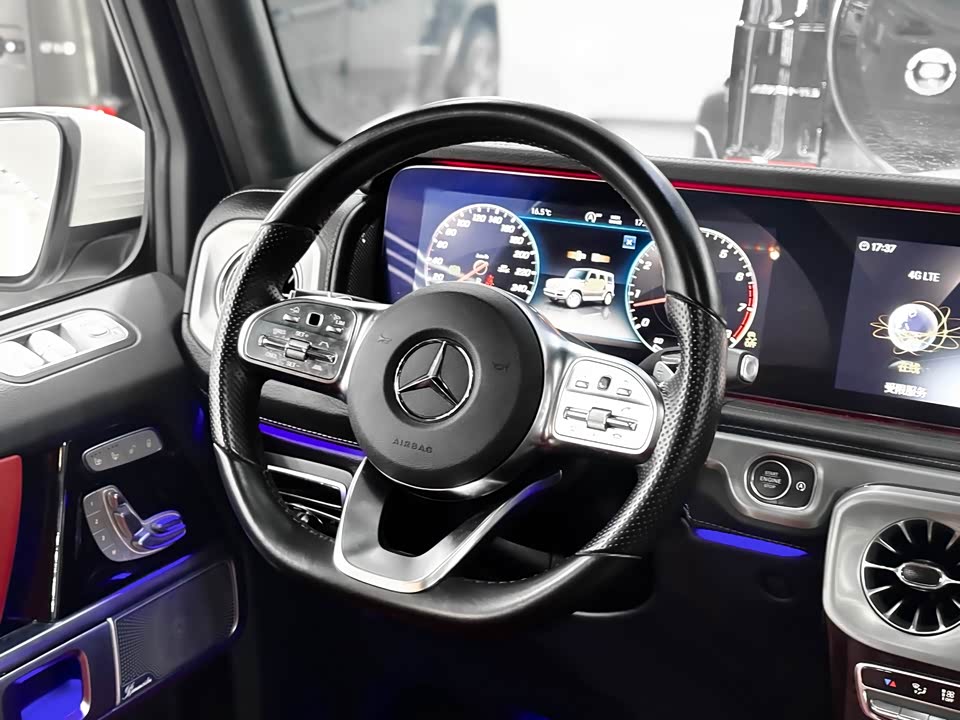 Mercedes-Benz G-class